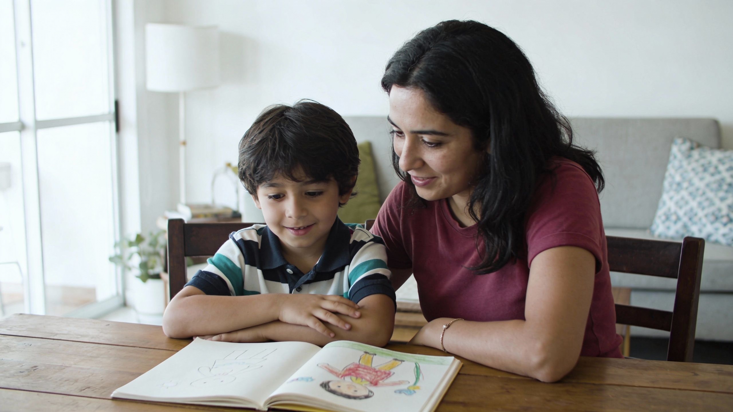 Accompagner un enfant de CP dans ses devoirs sans crises